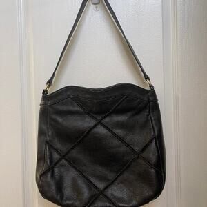 Nyla Noor black leather shoulder purse vintage